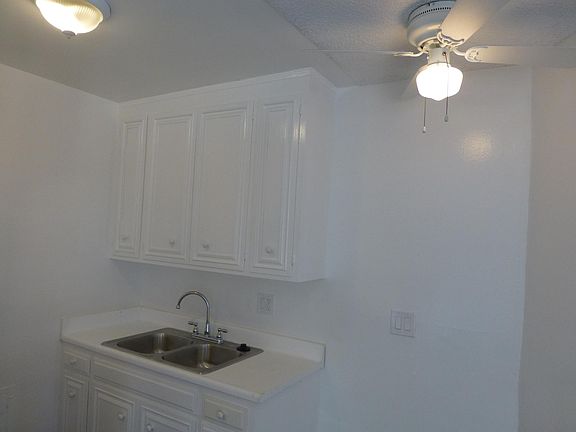 4th image of 501 Venice Blvd APT 22
