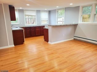 197 Longview Terrace, Gillette, NJ 07933