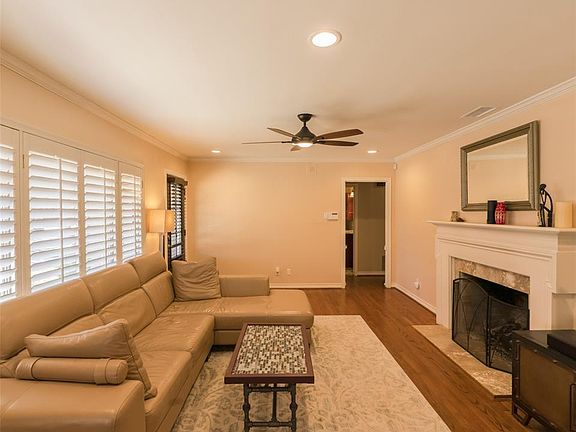 5th image of 6555 Axton Ln