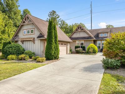 21 Foxtail Ct, Hendersonville, NC, 28792