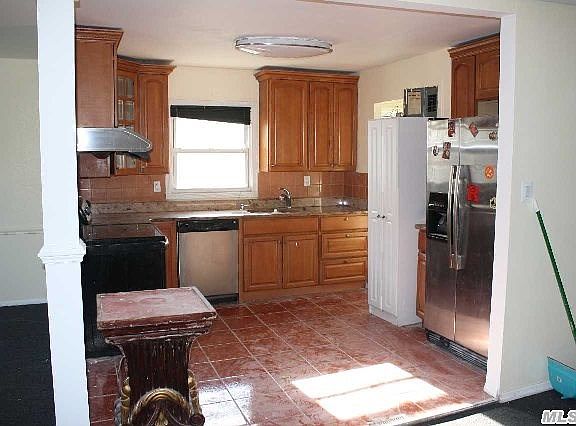 2nd image of 5741 225th St