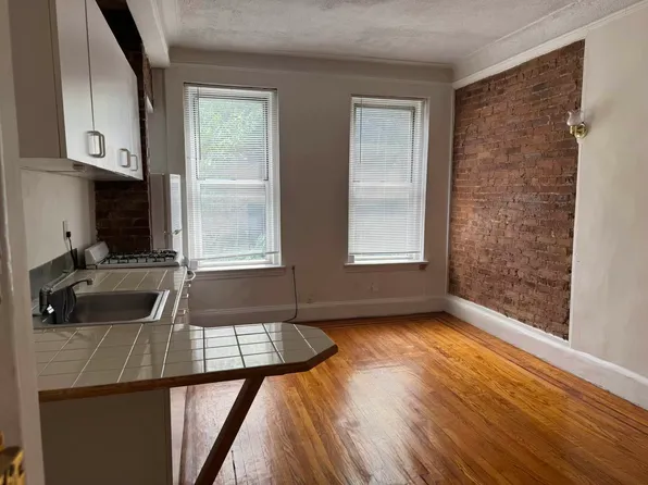 224 East 95th Street 5D image 4 of 5
