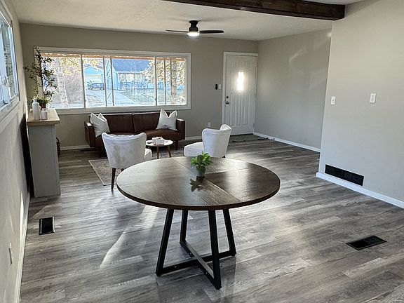 2nd image of 2725 Danz Ave