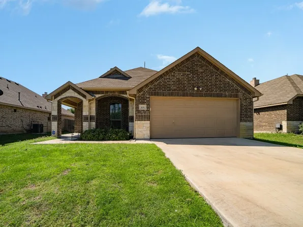 109 N Henrietta St, Ferris, TX 75125