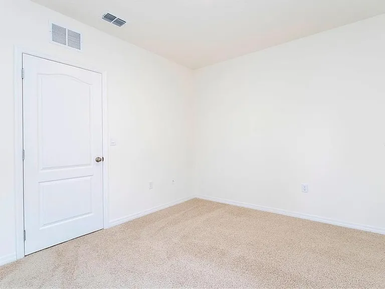 1779 Post Oak Dr — Photo 32