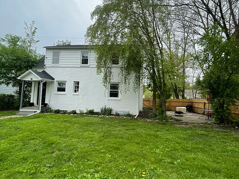 2528 Jefferson Ave — Photo 28