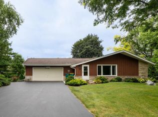 W202N12135 Patricia Ln, Richfield, WI 53076