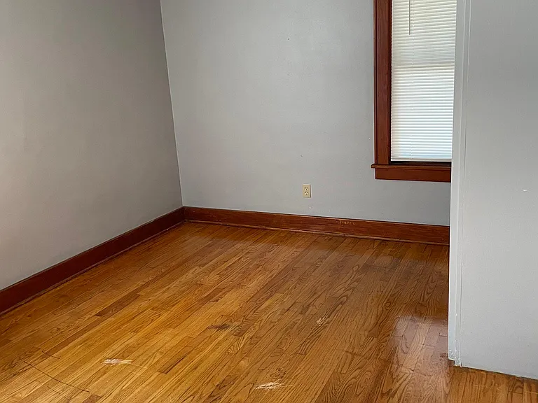 29 Hillcrest Ave — Photo 11
