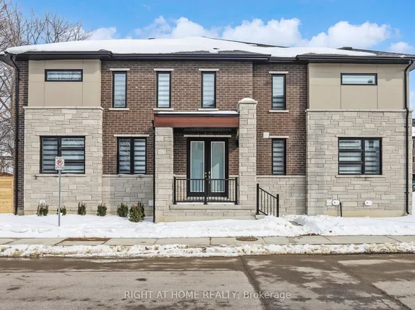 154 Anna Russell Way, Markham, ON L3R 3X3