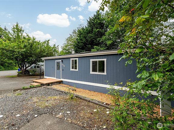 2nd image of 7701 Hardeson Road #52C
