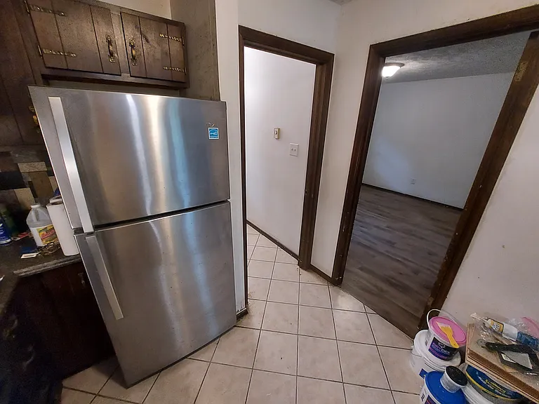 2424 Winding Way — Photo 6