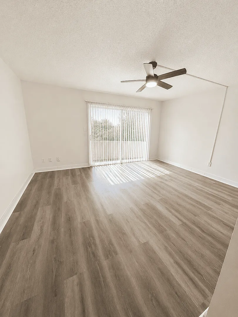 Welcome to Tampa Racquet Club Where Comfort Meets Convenience! — Photo 4