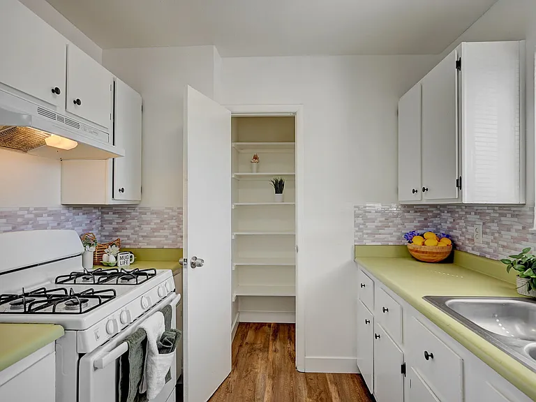 4047 Maple Hill Rd — Photo 9