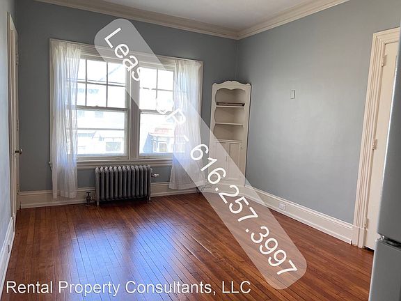 3rd image of 43 Lafayette Ave SE Unit 10