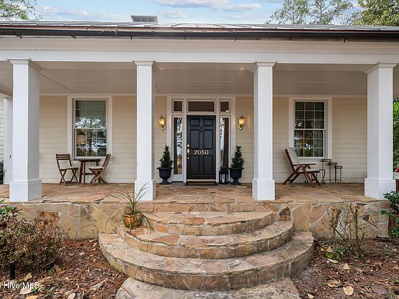 2nd image of 2050 Midland Rd