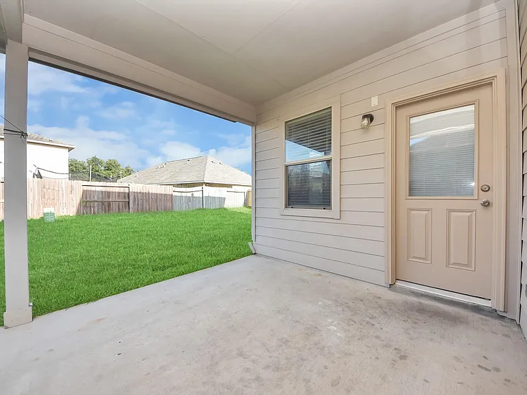 6106 Grassy Haven Ln — Photo 41
