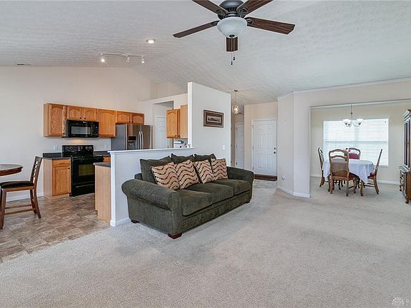 3rd image of 5043 Dayflower Dr