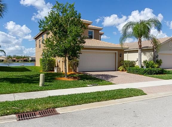3rd image of 10550 Carolina Willow Dr
