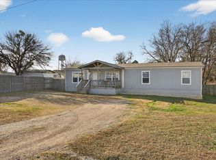 3605 Mockingbird Cir, Cleburne, TX 76031