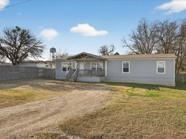 3605 Mockingbird Cir, Cleburne, TX 76031