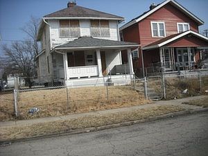 3rd image of 890 Chittenden Ave