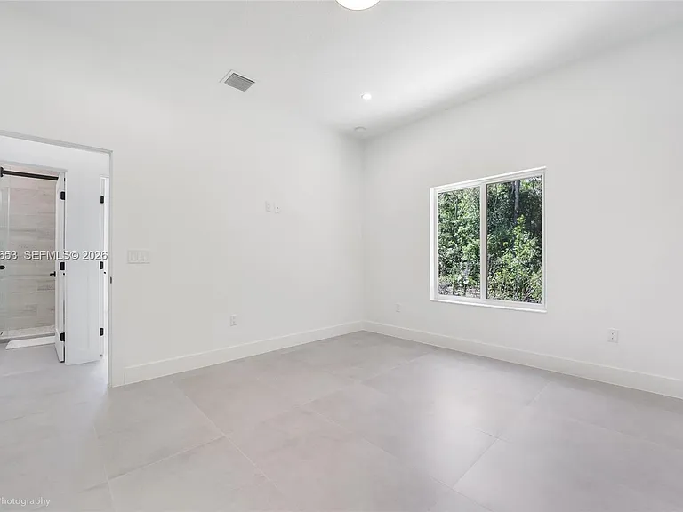 5 Bowen Dr — Photo 13