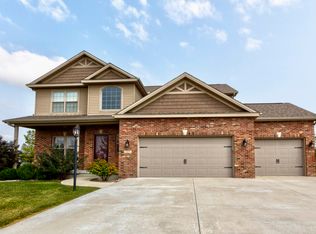 217 N Pointe Dr, Gifford, IL
