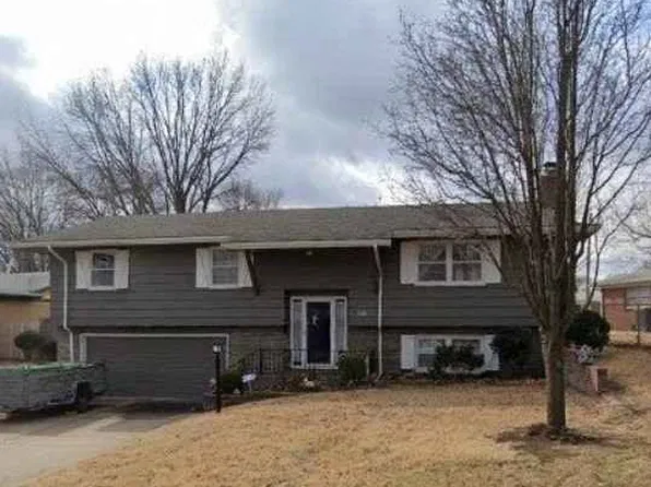 907 E Morrison Dr, Derby, KS 67037