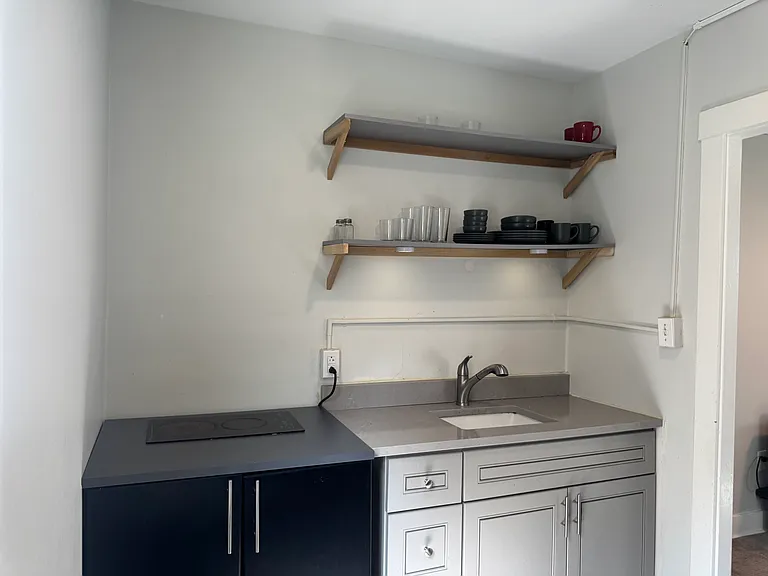 542 N Fairmount St #REAR — Photo 6
