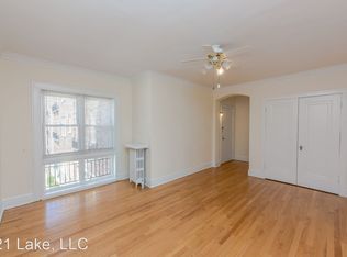 923 Lake St #7431888, Oak Park, IL 60301