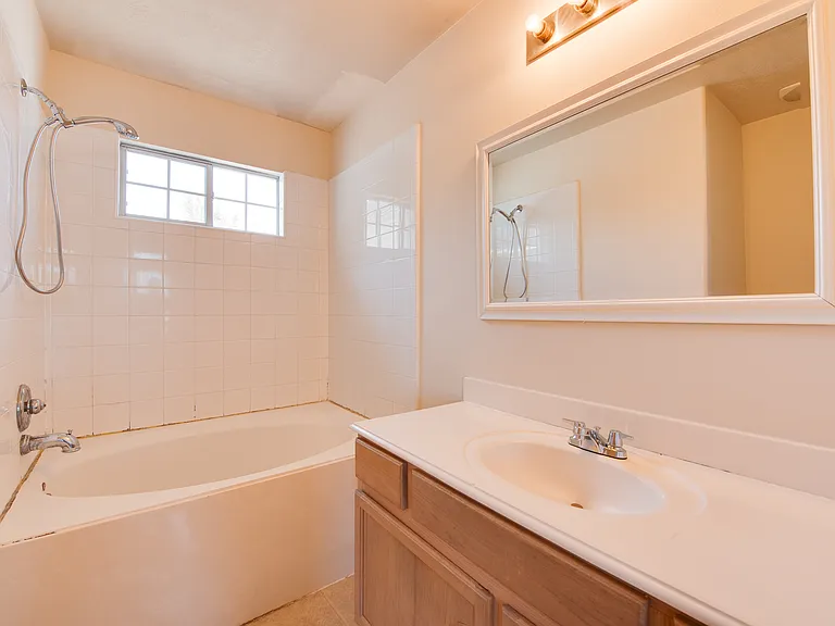 14034 Maximos Dr — Photo 19