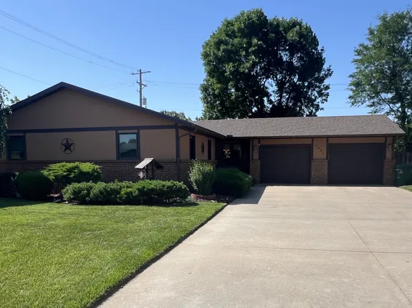 5907 Broadway Ave, Great Bend, KS 67530
