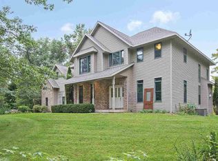 3080 Nuthatch Ln, Oconto, WI 54153