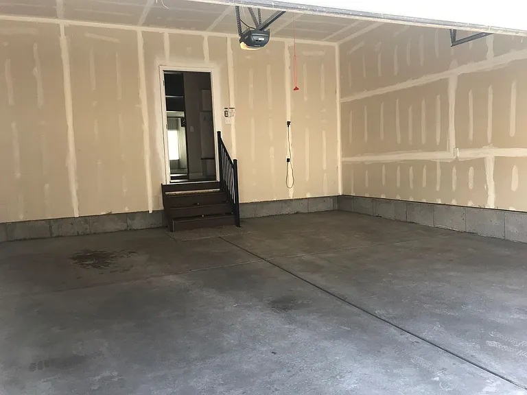 15154 S Battle Dr — Photo 30