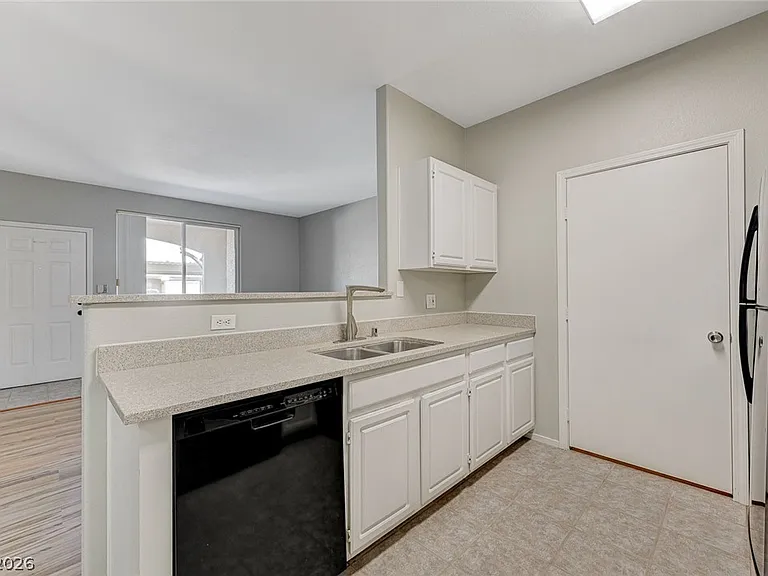 1401 N Michael Way #123 — Photo 11