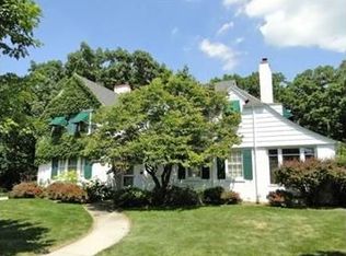 821 Brook St, Elgin, IL 60120