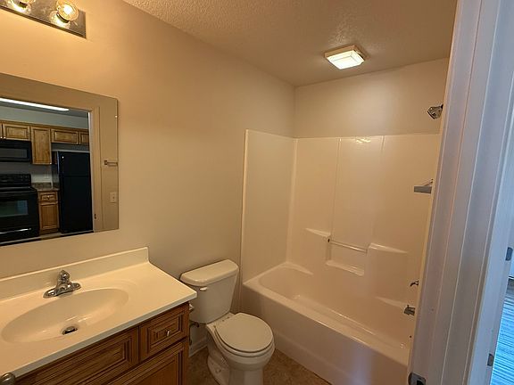 4th image of 2108 Vintage Hills Dr #A
