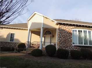 234 Oleander Dr, Bermuda Run, NC 27006