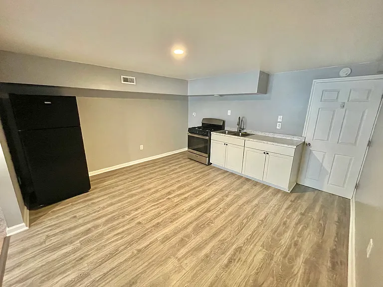 120 Mohawk St #LL — Photo 3