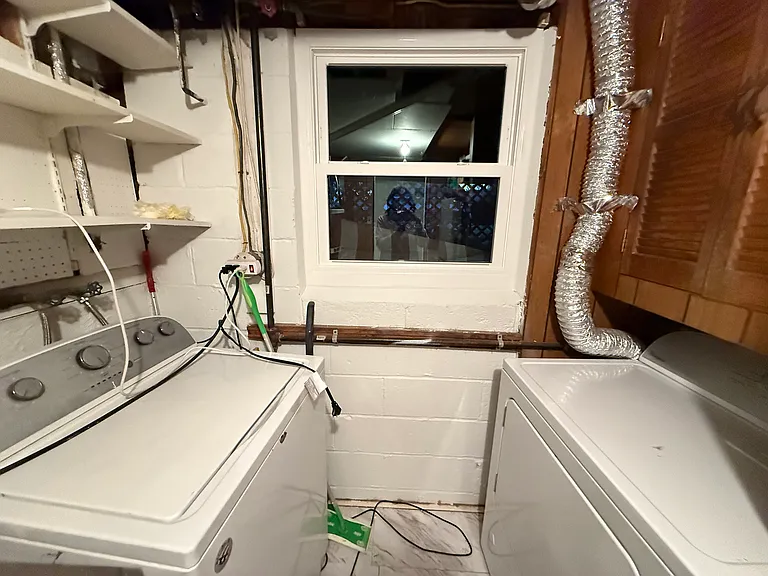 42 Tracy Dr #1 — Photo 9