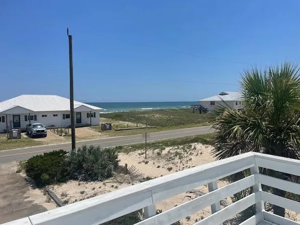 841 E Gorrie Dr, Saint George Island, FL 32328