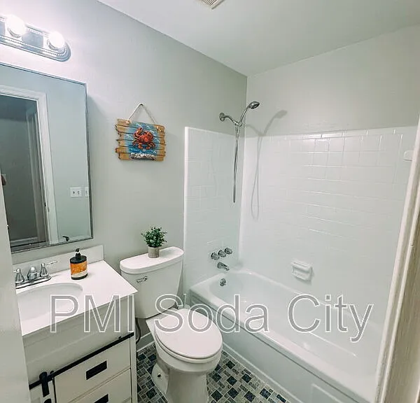 105 Thornwell Ct #G — Photo 9