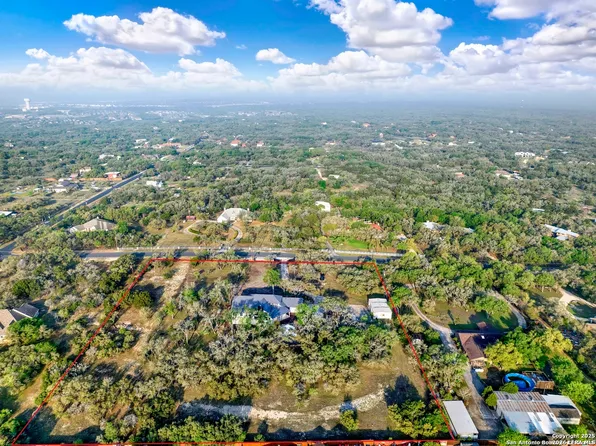 306 N ROLLING OAKS LN, San Antonio, TX 78253