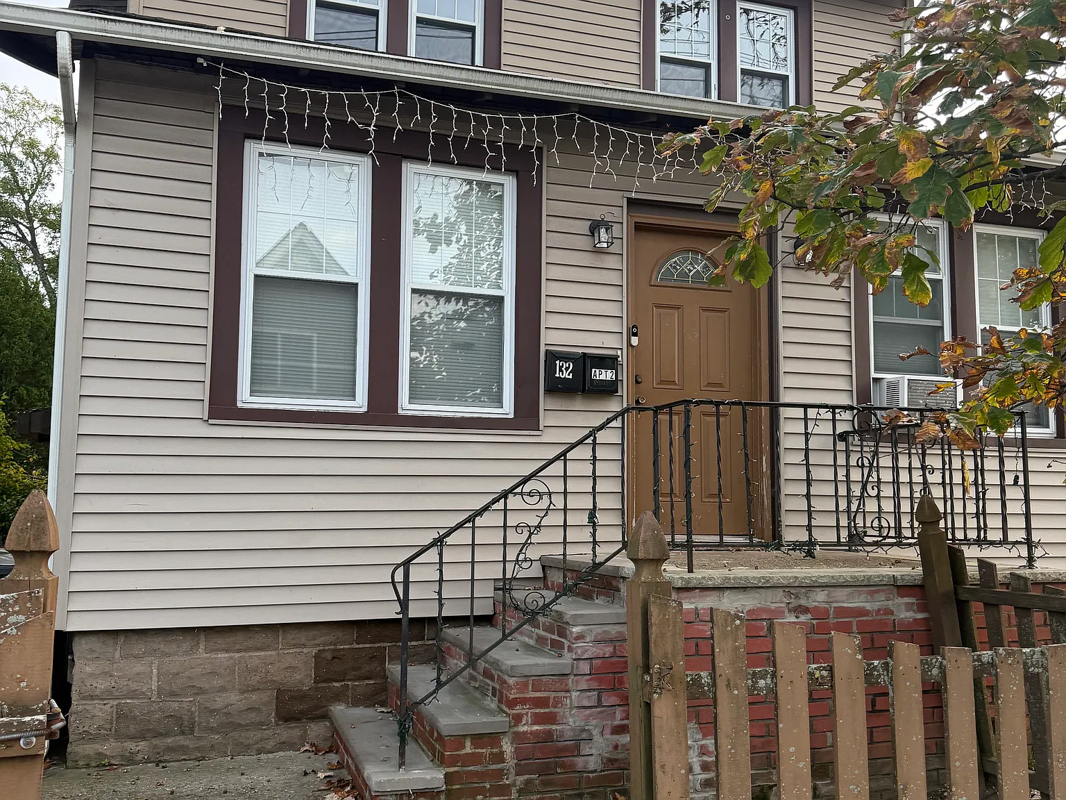 3 bed, $2,850 — Photo 1
