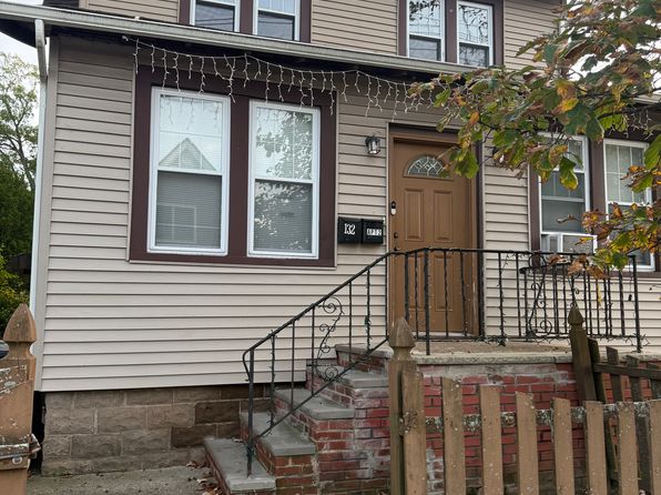 132 Merritt Ave Floor 2