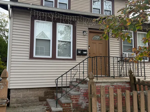 132 Merritt Ave Floor 2, Bergenfield, NJ 07621
