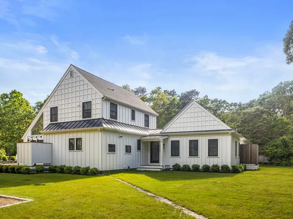 14 Prices Way, Edgartown, MA 02539