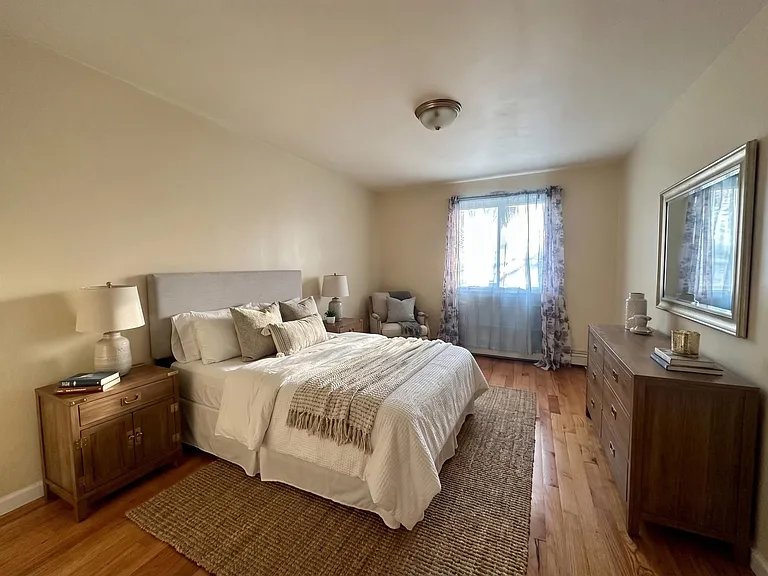 766 Pine St #3 — Photo 9