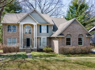 2664 Water Oaks, West Bloomfield, MI