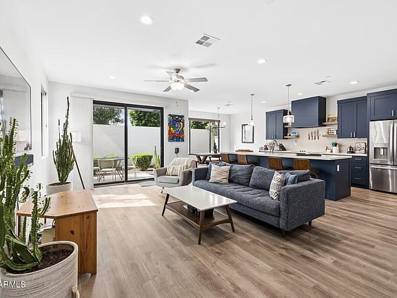 4th image of 167 E LEXINGTON Avenue
